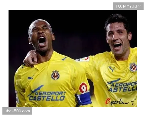 西甲即时战报：赫罗纳1-0领先比利亚雷亚尔，多夫比克头球破门